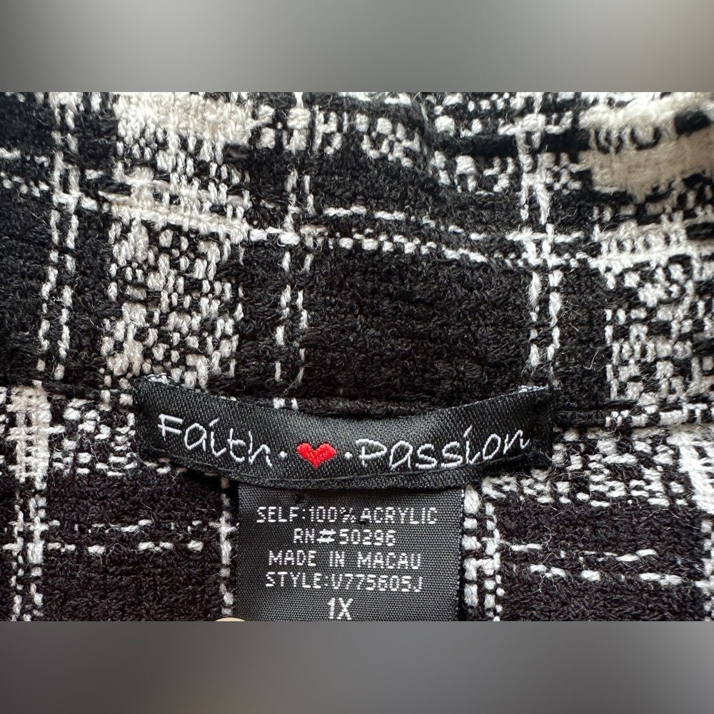 Faith Love Passion Black White Plaid Professional Blazer Jacket Juniors Plus 1X - Picture 2 of 5